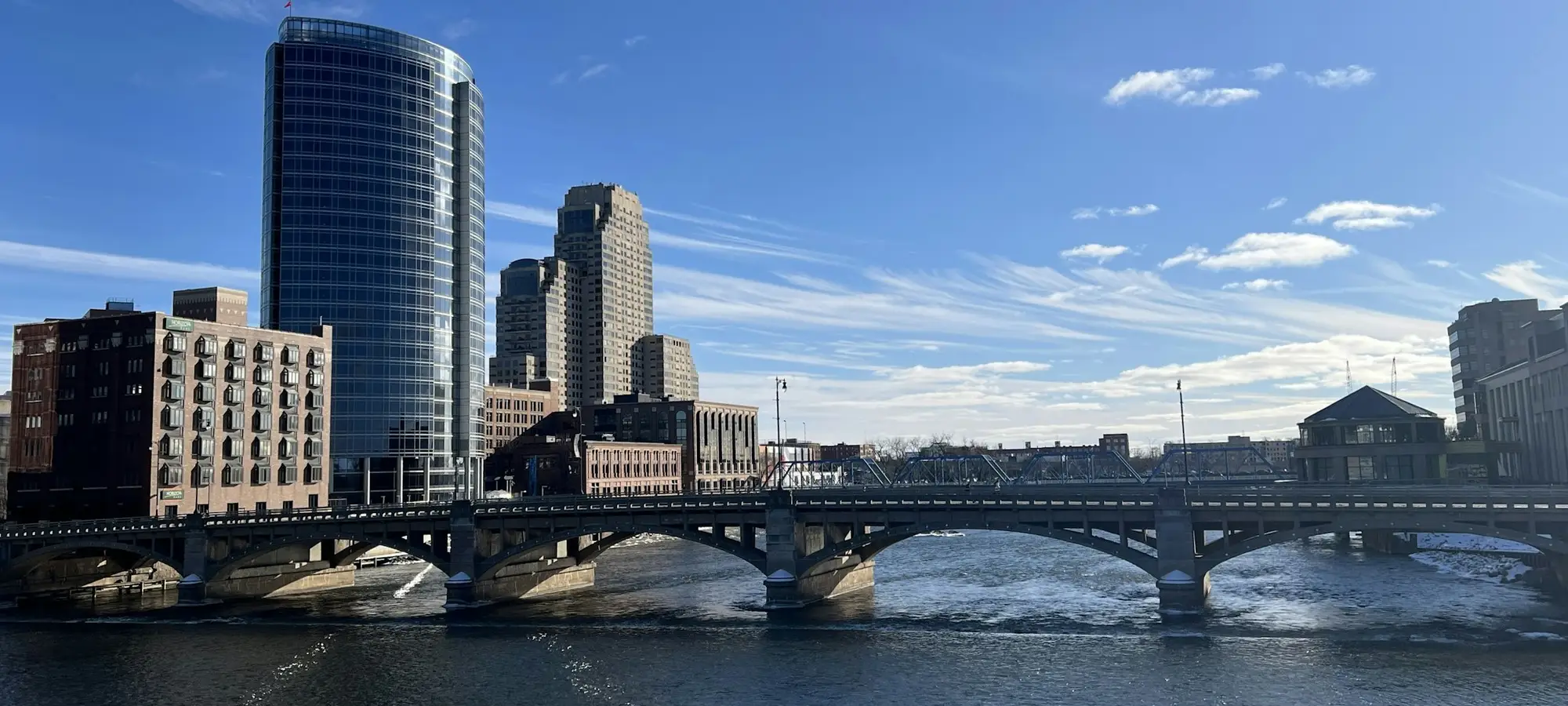 Grand Rapids skyline and bridge over the Grand River